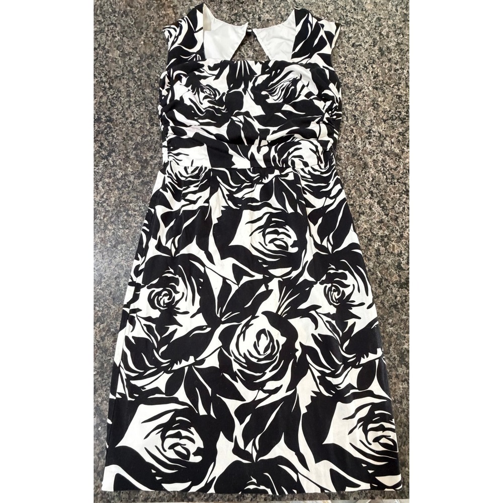 White House Black Market Floral Rose Sheath Dress Black White Cutout Back Size 8